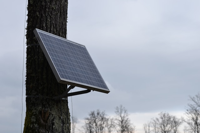 How Solar Gadgets Are Reducing Energy Costs in Urban Areas