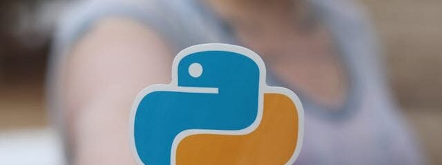 Community Engagement in Open-Source Versus Proprietary Software Development