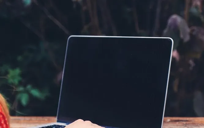 Laptops Tailored for Remote Workers: An Analysis of Features and Benefits
