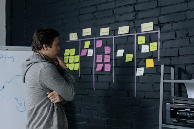 Waterfall versus Agile: A Detailed Comparison for Developers